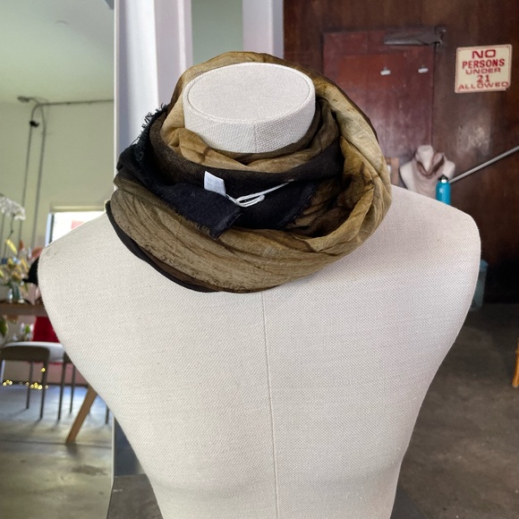 813 Ottotredici Buddha Print Scarf - Picture 1 of 2